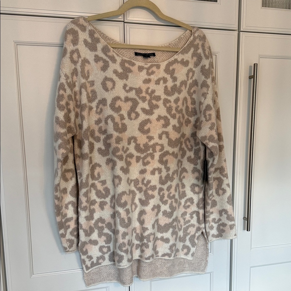 GORGEOUS Boston Proper Sparkling Leopard Print Sweater NWT 💥